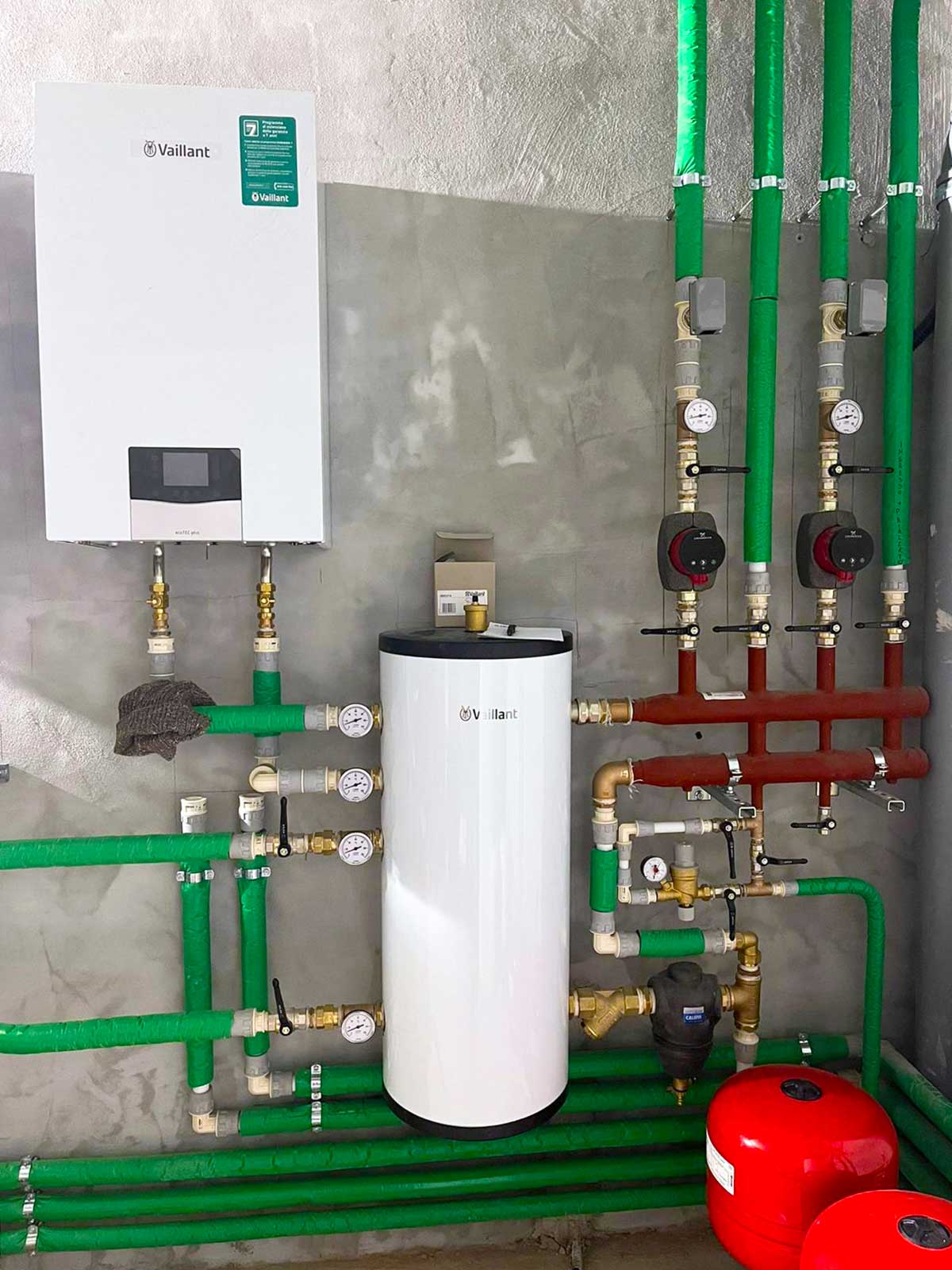Progettazione, installazione, manutenzione e assistenza impianti di riscaldamento civili e industriali, residenziali e aziendali con pompe di calore e impianti solari termici